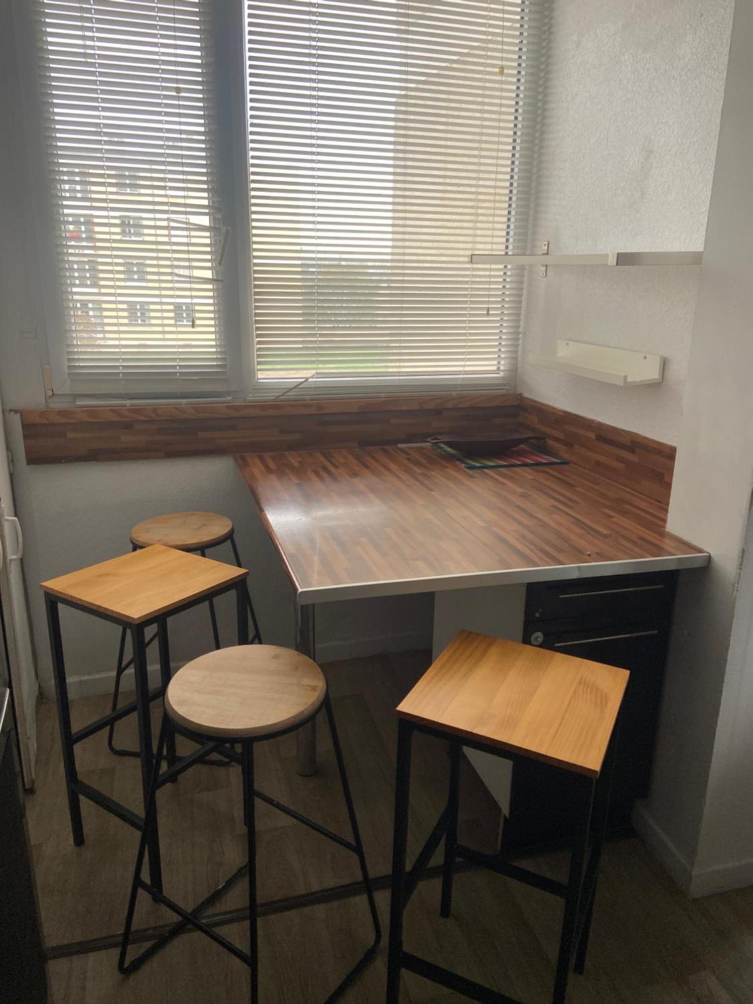 Bel Appartement Spacieux ,Convivial De 3 Chambres Avec Parking Prive Secure ก็อง ภายนอก รูปภาพ