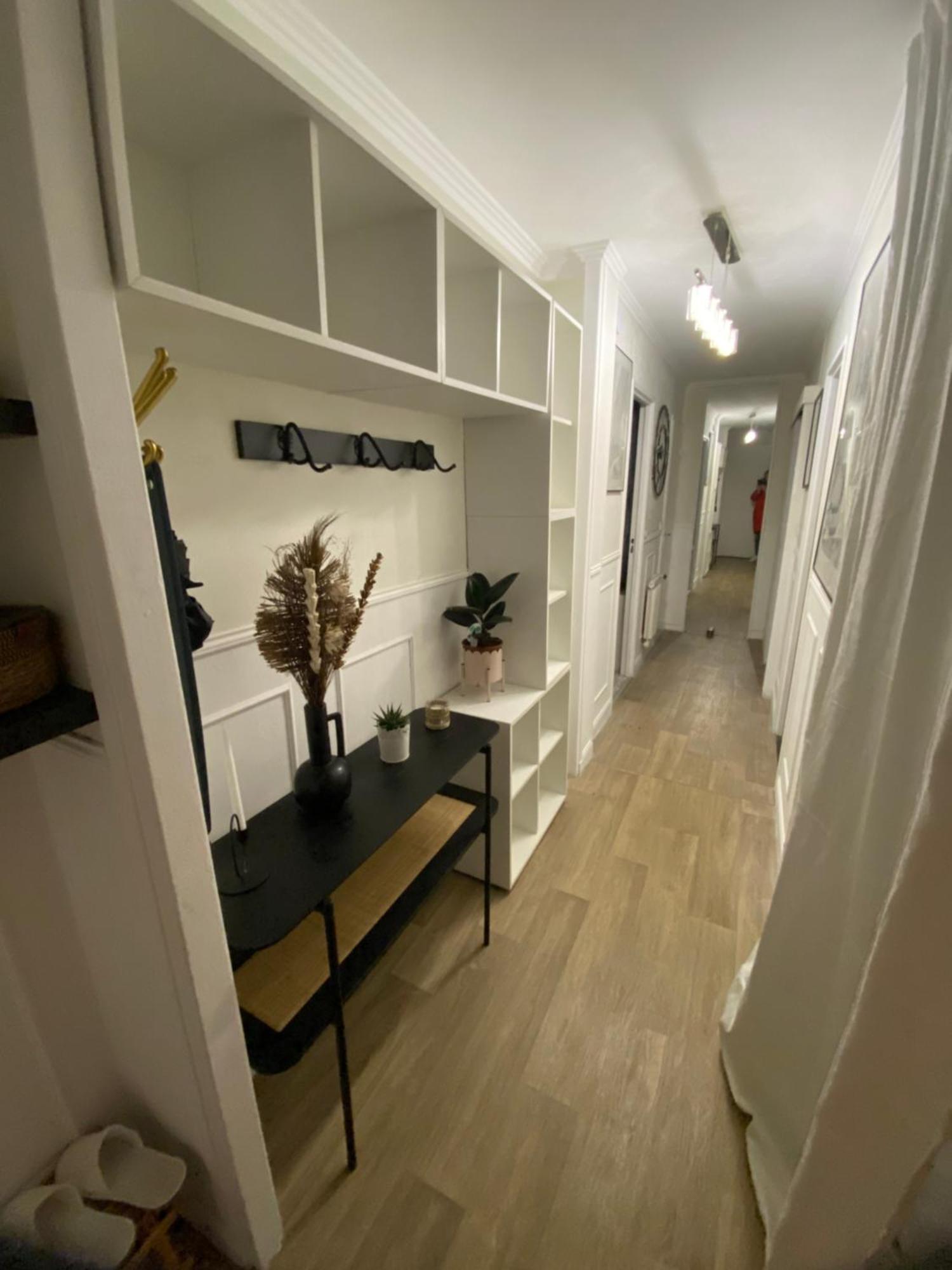 Bel Appartement Spacieux ,Convivial De 3 Chambres Avec Parking Prive Secure ก็อง ภายนอก รูปภาพ